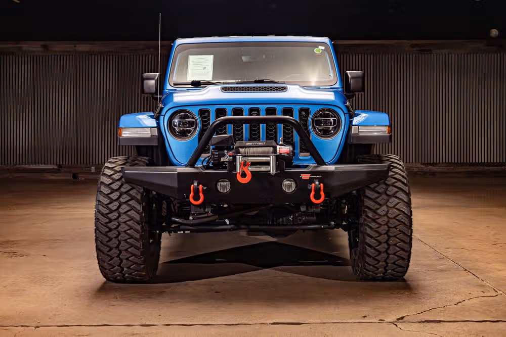 2021 Jeep Gladiator Mojave Crew Cab Image 2