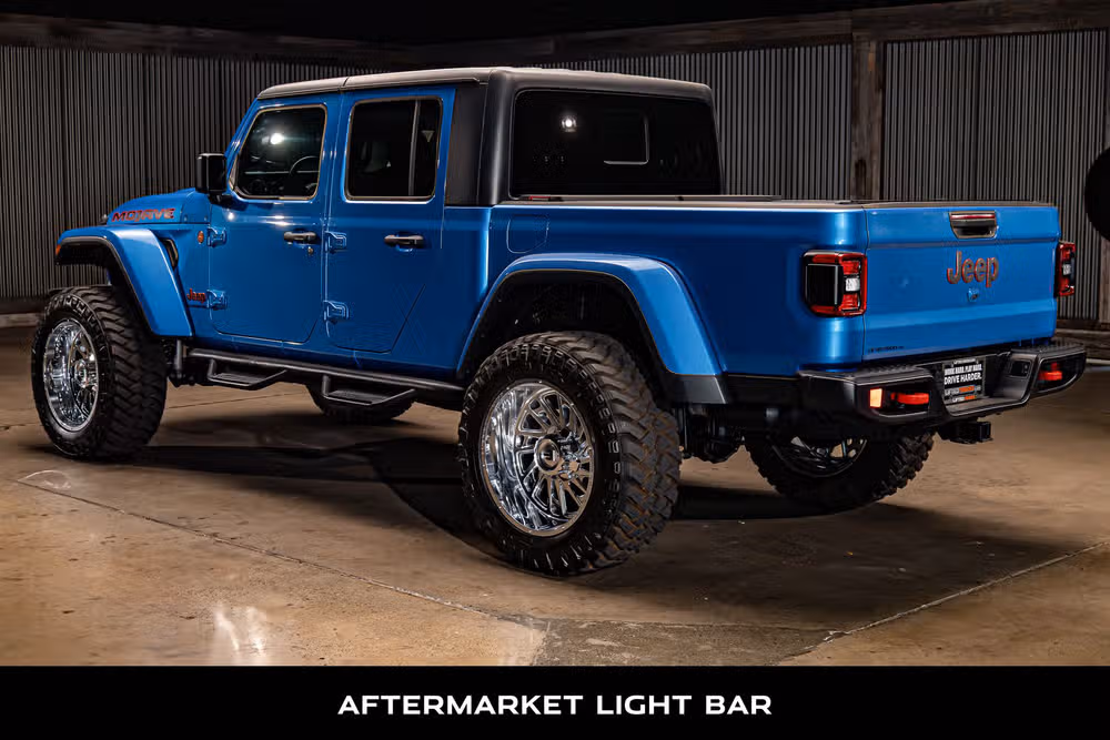 2021 Jeep Gladiator Mojave Crew Cab Image 6
