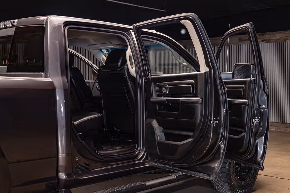 2018 Ram 2500 Laramie Crew Cab Image 30