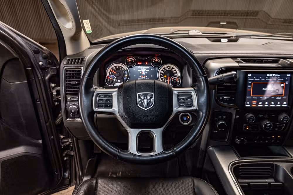 2018 Ram 2500 Laramie Crew Cab Image 16