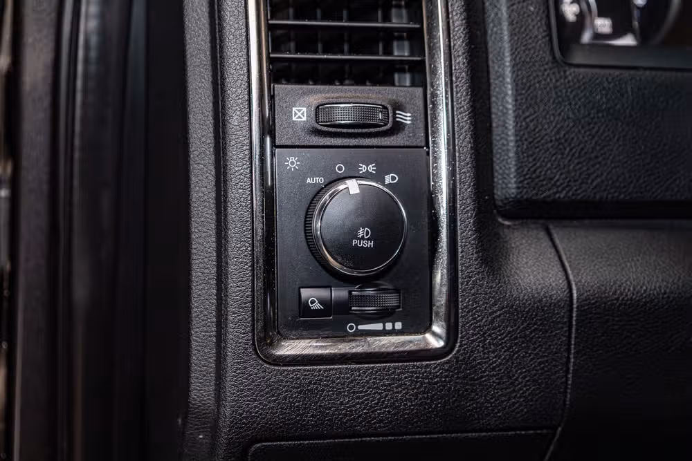 2018 Ram 2500 Laramie Crew Cab Image 17
