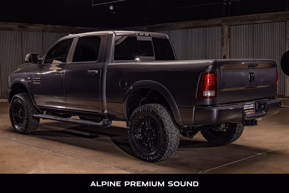 2018 Ram 2500 Laramie Crew Cab Image 7