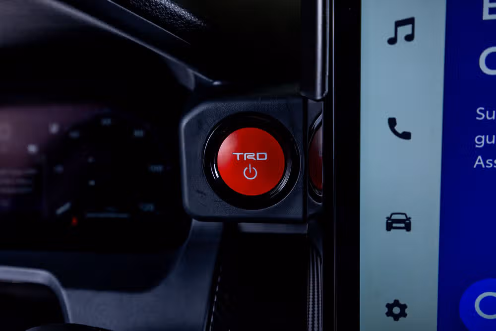 2025 Toyota Tacoma TRD Pro HV Double Cab Image 23