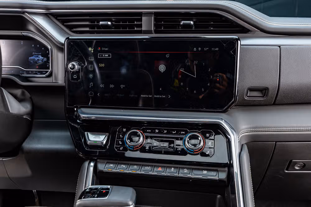 2024 GMC Sierra 1500 Denali Ultimate Crew Cab Image 24