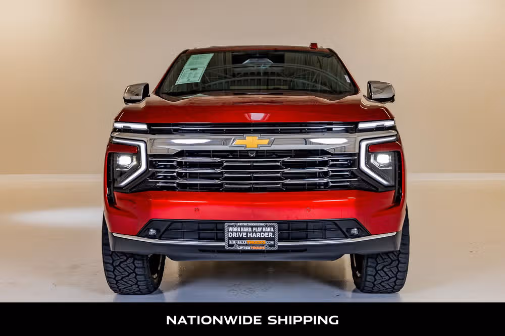 2026 Chevrolet Suburban Premier Image 4