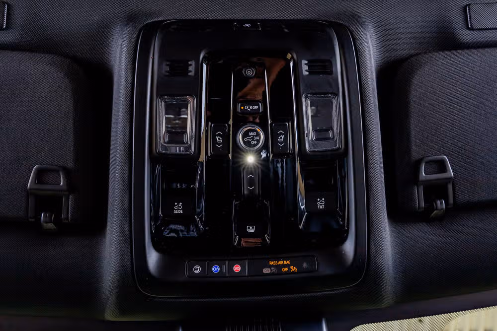 2026 Chevrolet Suburban Premier Image 27