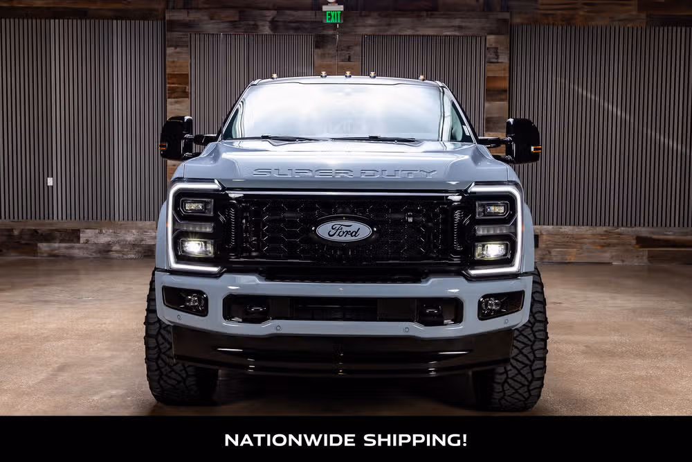 2026 Ford F-450 Super Duty Platinum Plus Crew Cab Image 4
