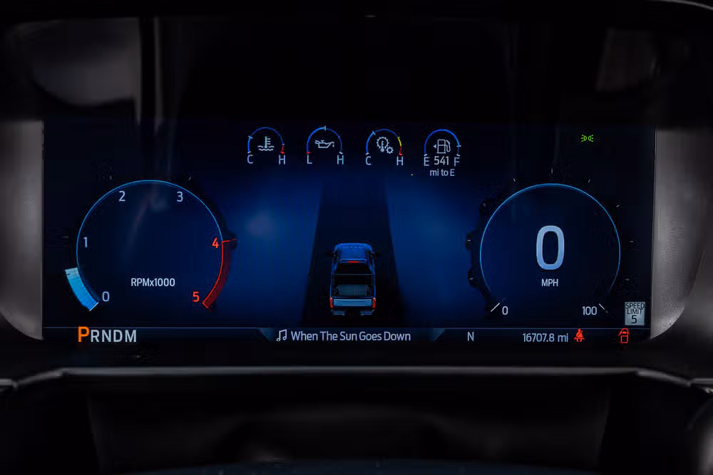 2026 Ford F-450 Super Duty Platinum Plus Crew Cab Image 20
