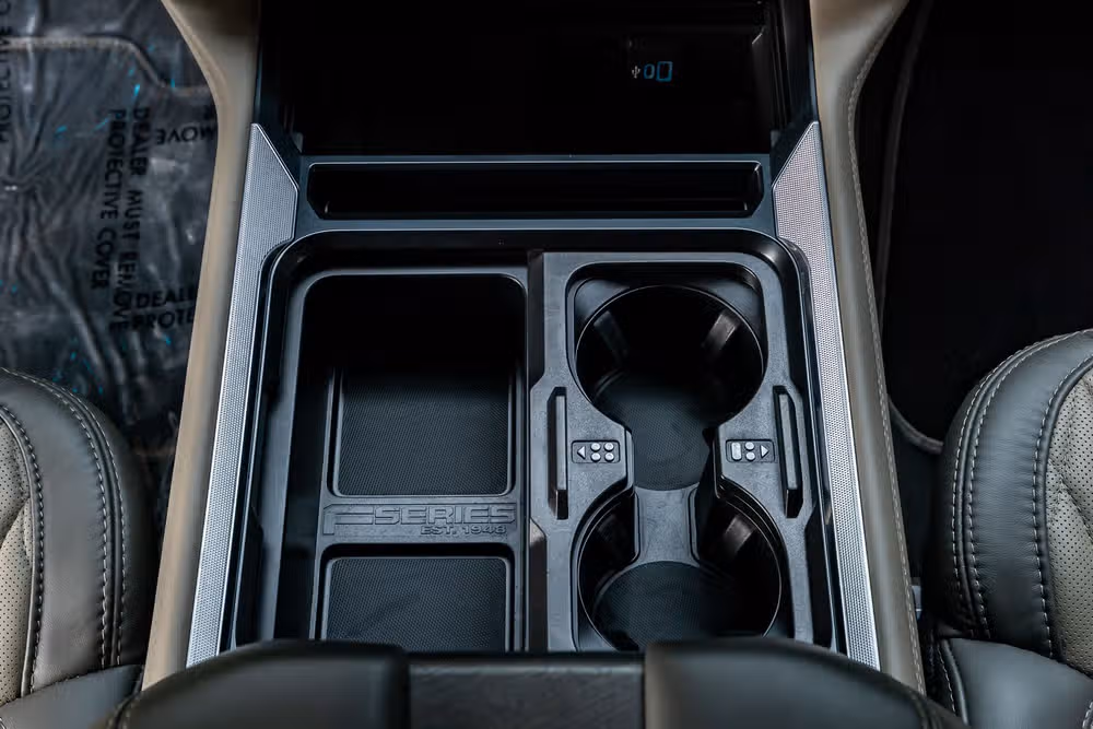 2026 Ford F-450 Super Duty Platinum Plus Crew Cab Image 29