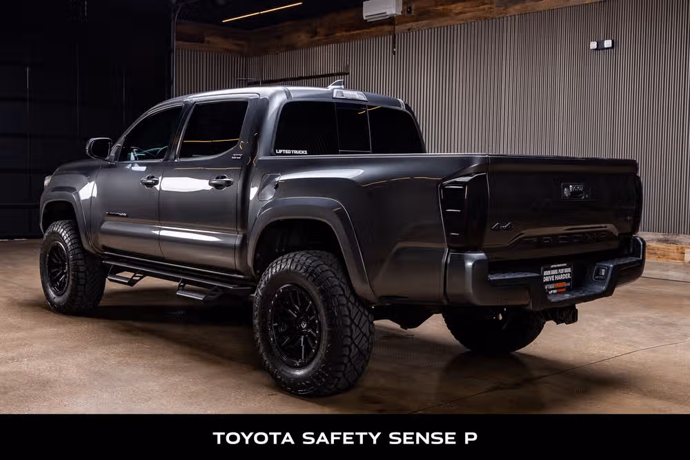 2018 Toyota Tacoma SR5 V6 Double Cab Image 6