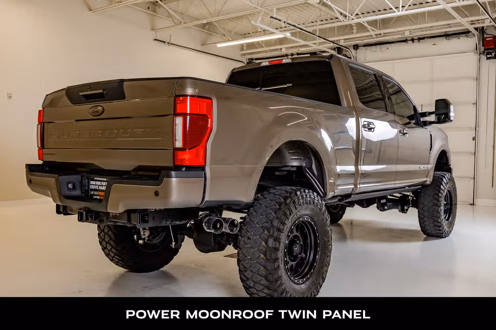 2021 Ford F-250 Super Duty Lariat Crew Cab Image 9