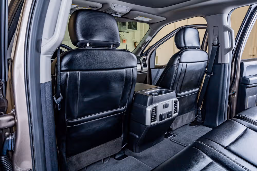 2021 Ford F-250 Super Duty Lariat Crew Cab Image 32