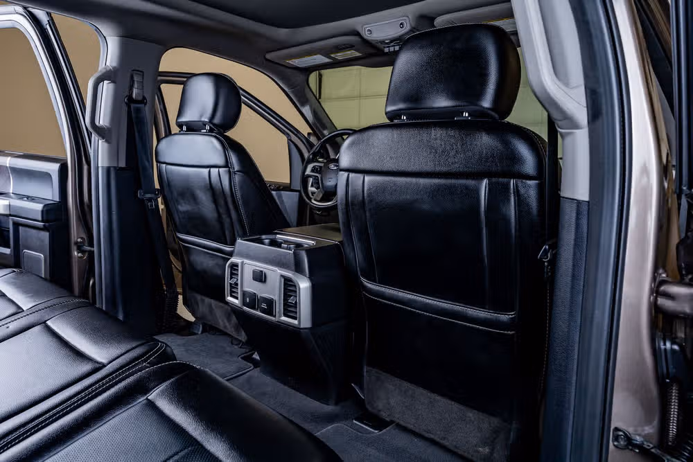 2021 Ford F-250 Super Duty Lariat Crew Cab Image 30