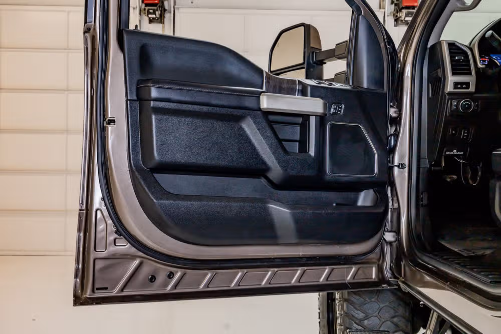 2021 Ford F-250 Super Duty Lariat Crew Cab Image 34