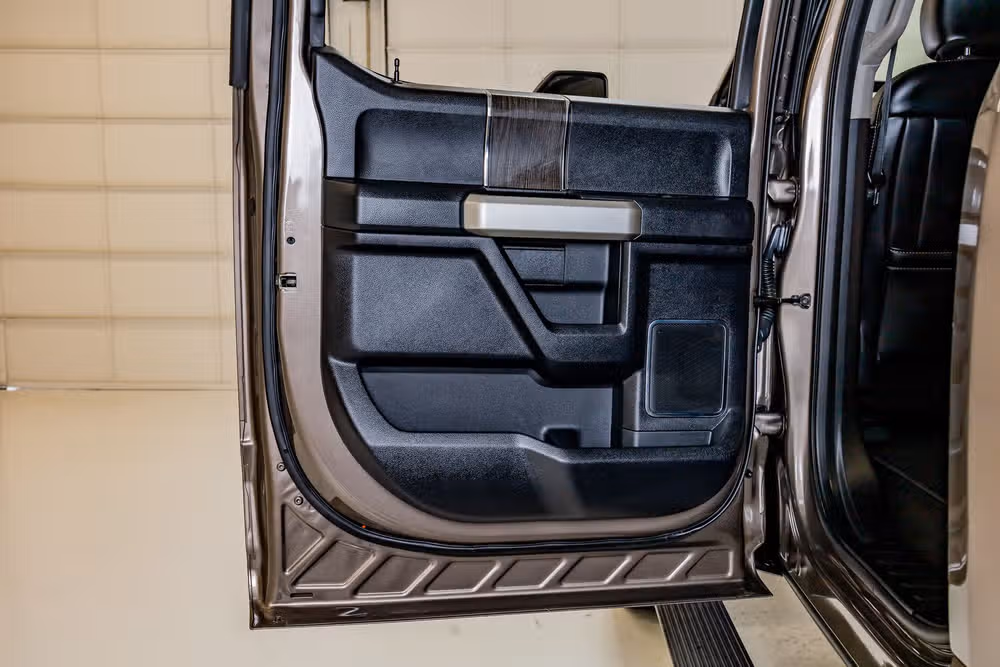 2021 Ford F-250 Super Duty Lariat Crew Cab Image 36