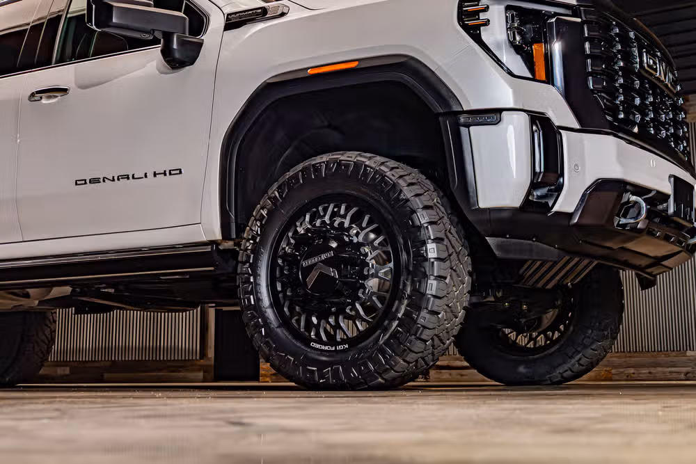 2024 GMC Sierra 3500HD Denali Ultimate Crew Cab Image 17