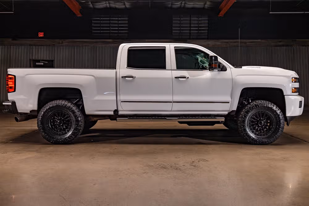 2017 Chevrolet Silverado 3500HD LTZ Crew Cab Image 11