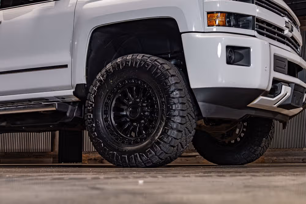 2017 Chevrolet Silverado 3500HD LTZ Crew Cab Image 15