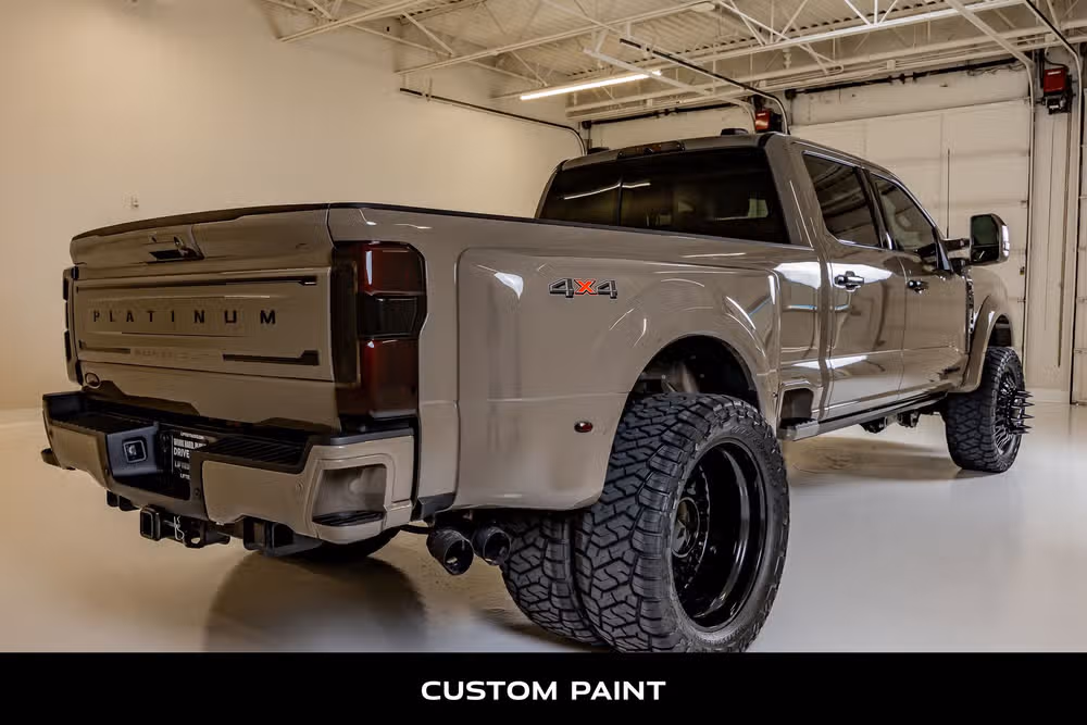 2026 Ford F-450 Super Duty Platinum Plus Crew Cab Image 10