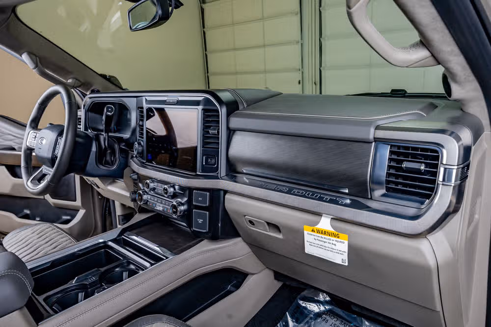 2026 Ford F-450 Super Duty Platinum Plus Crew Cab Image 18