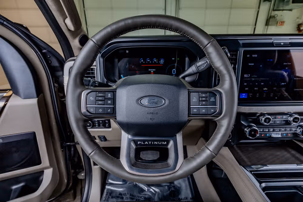 2026 Ford F-450 Super Duty Platinum Plus Crew Cab Image 19