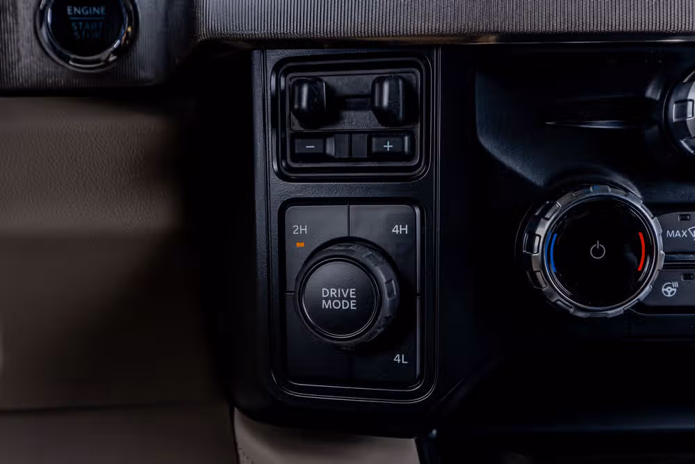 2026 Ford F-450 Super Duty Platinum Plus Crew Cab Image 26