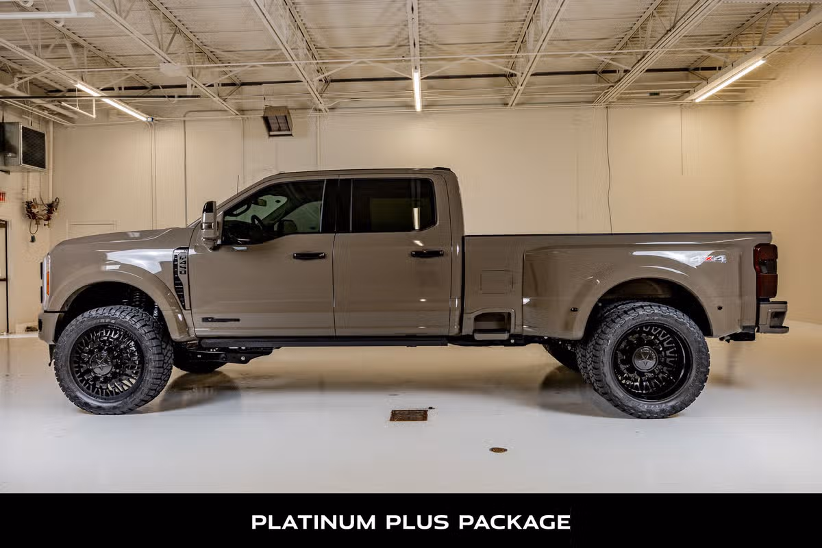 2026 Ford F-450 Super Duty Platinum Plus Crew Cab