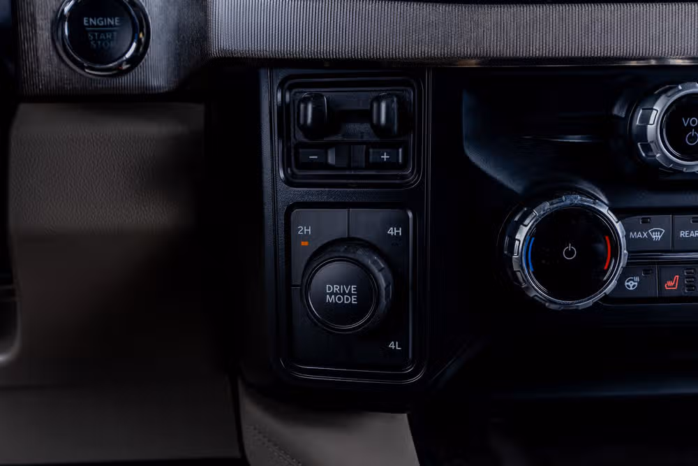 2026 Ford F-450 Super Duty Platinum Plus Crew Cab Image 27