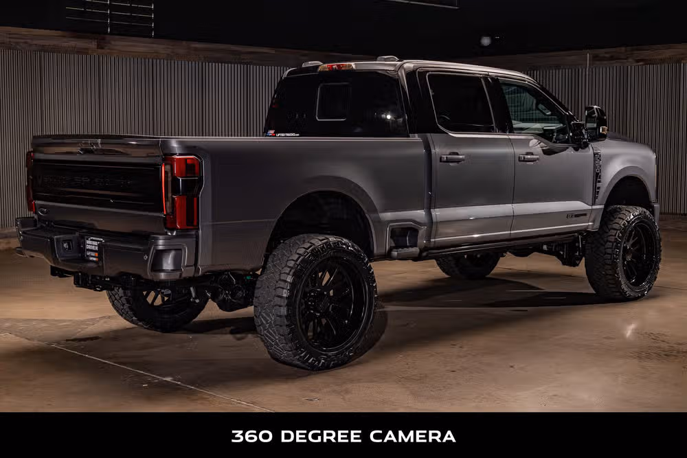 2026 Ford F-250 Super Duty Platinum Crew Cab Image 10