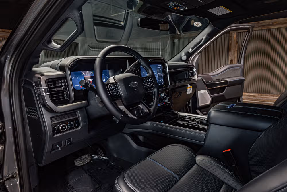 2026 Ford F-250 Super Duty Platinum Crew Cab Image 16