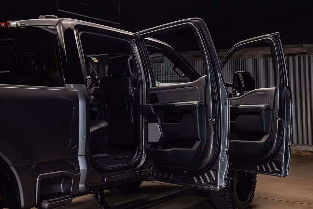 2026 Ford F-250 Super Duty Platinum Crew Cab Image 33