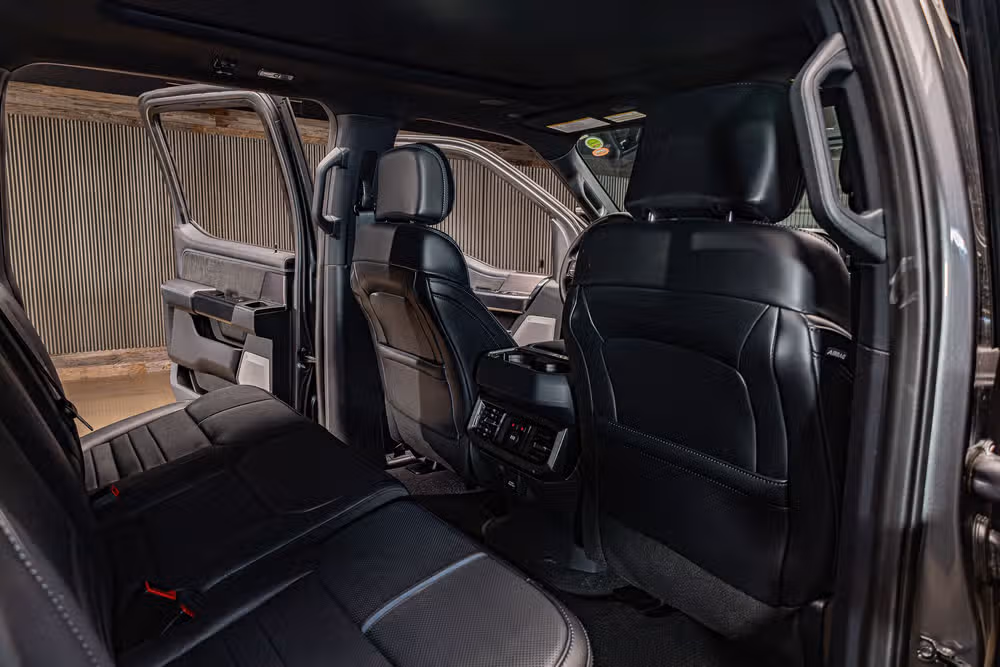2026 Ford F-250 Super Duty Platinum Crew Cab Image 28