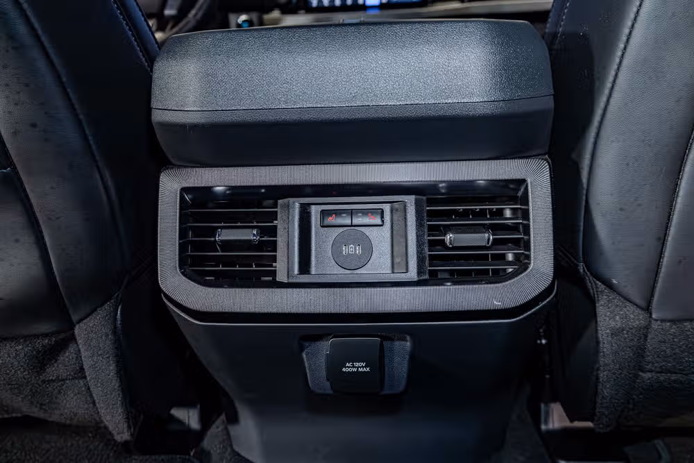 2026 Ford F-250 Super Duty Platinum Crew Cab Image 26