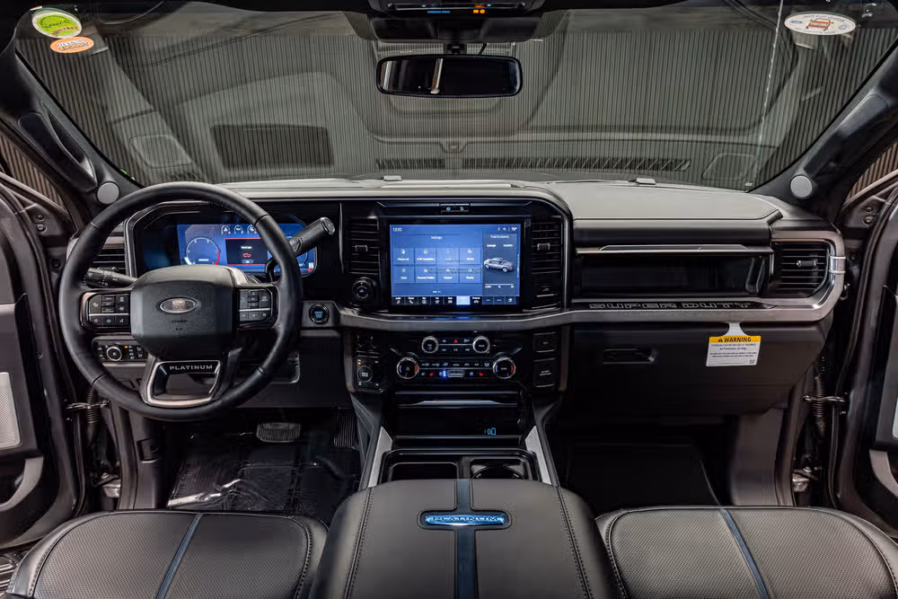 2026 Ford F-250 Super Duty Platinum Crew Cab Image 18