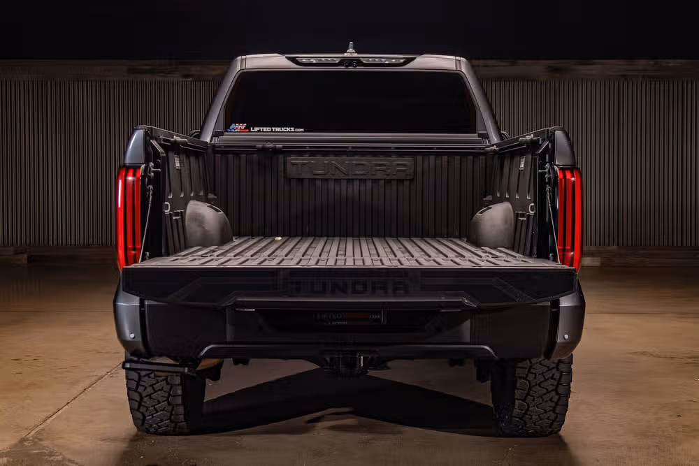 2024 Toyota Tundra Limited HV CrewMax Image 9