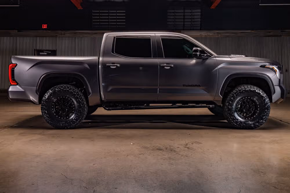 2024 Toyota Tundra Limited HV CrewMax Image 11