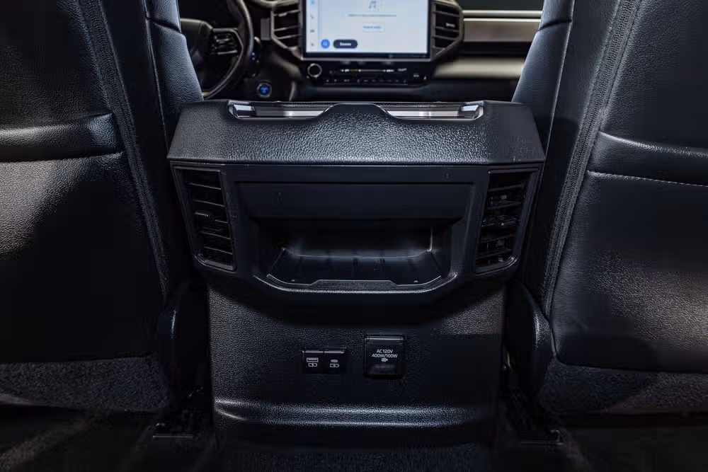 2024 Toyota Tundra Limited HV CrewMax Image 24