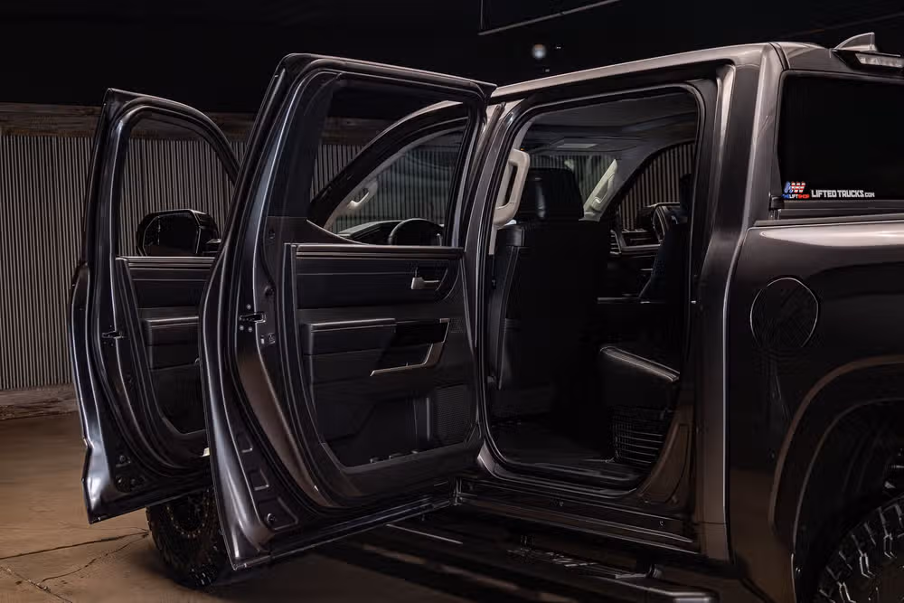 2024 Toyota Tundra Limited HV CrewMax Image 29