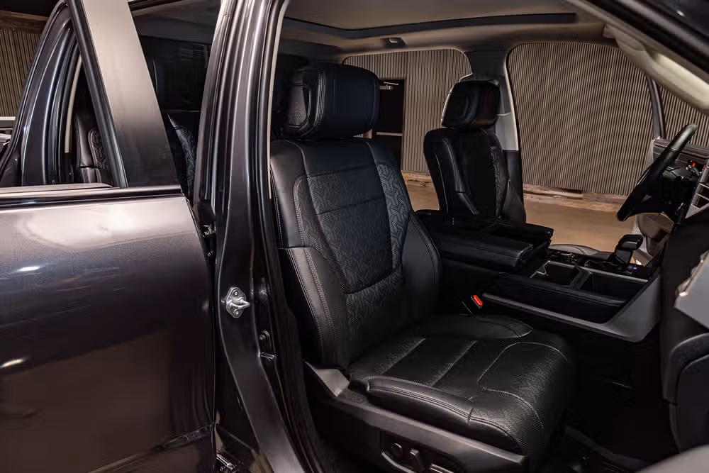 2024 Toyota Tundra Limited HV CrewMax Image 28