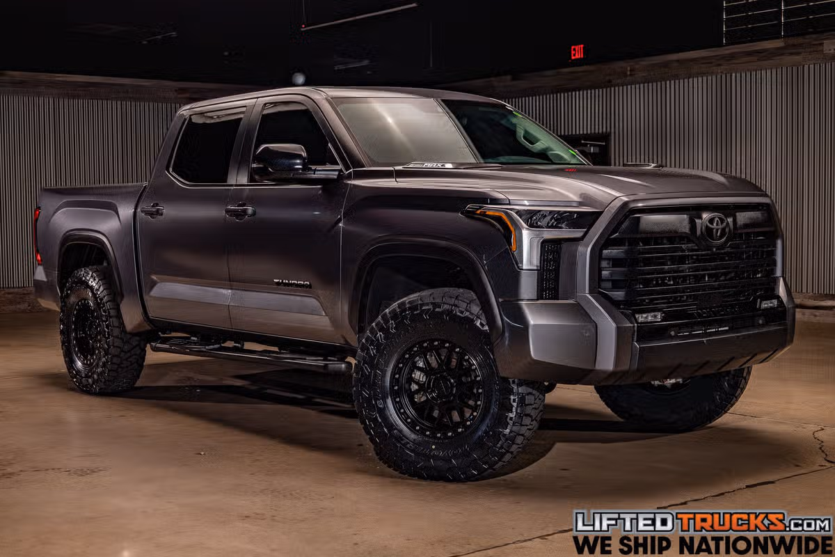 2024 Toyota Tundra Limited HV CrewMax