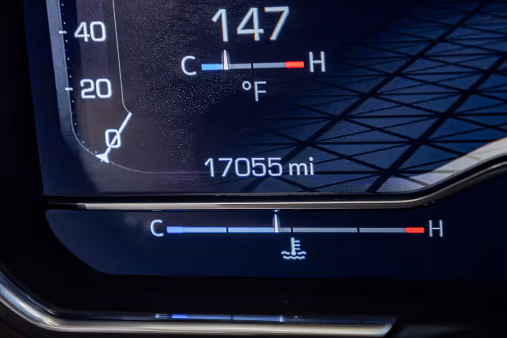 2024 GMC Sierra 3500HD Denali Ultimate Crew Cab Image 20