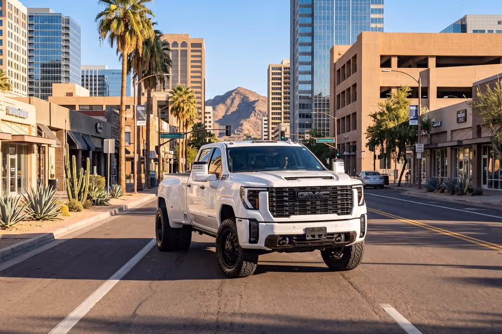 2024 GMC Sierra 3500HD Denali Ultimate Crew Cab Image 35
