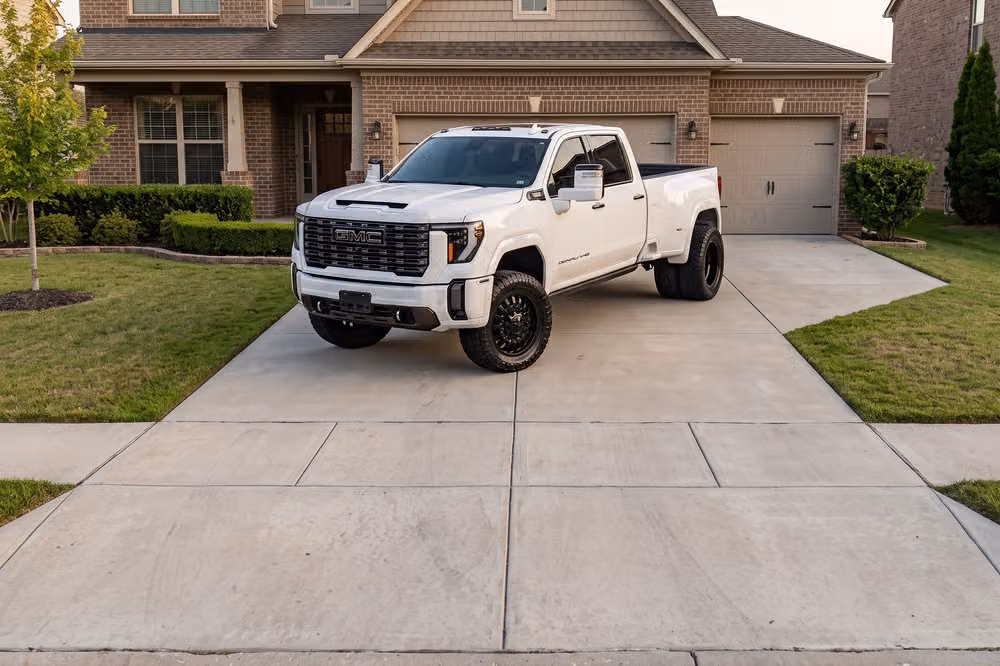2024 GMC Sierra 3500HD Denali Ultimate Crew Cab Image 34