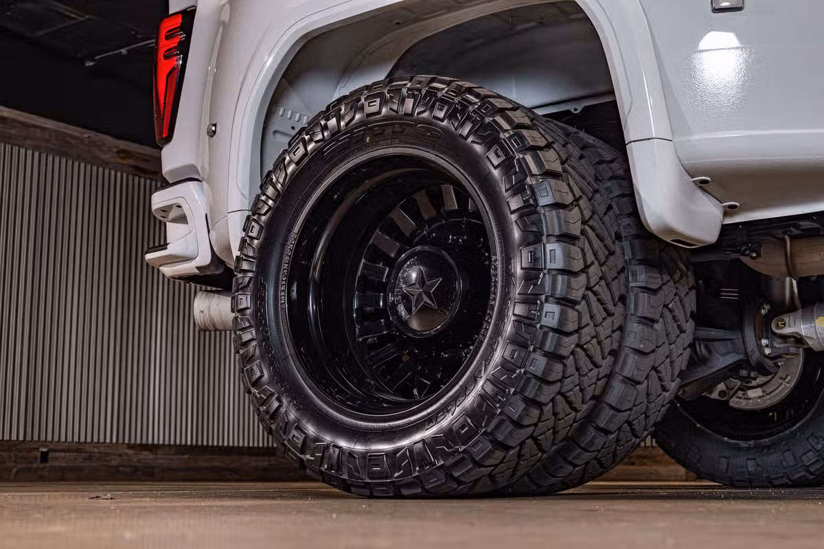 2024 GMC Sierra 3500HD Denali Ultimate Crew Cab