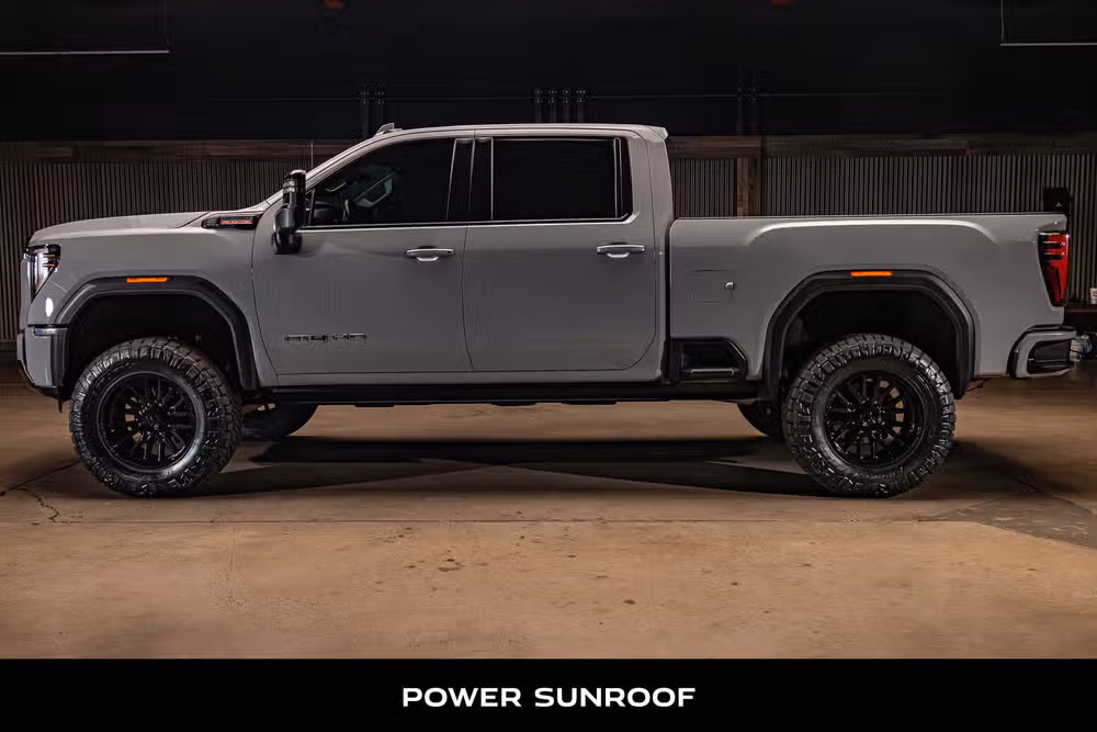 2024 GMC Sierra 2500HD AT4 Crew Cab Image 6