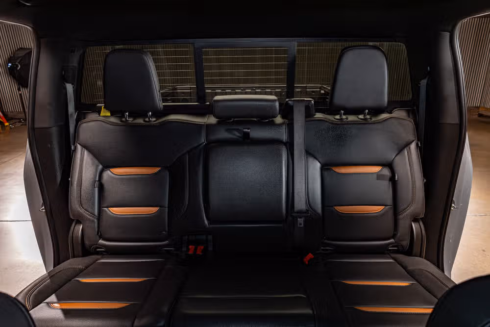 2024 GMC Sierra 2500HD AT4 Crew Cab Image 28