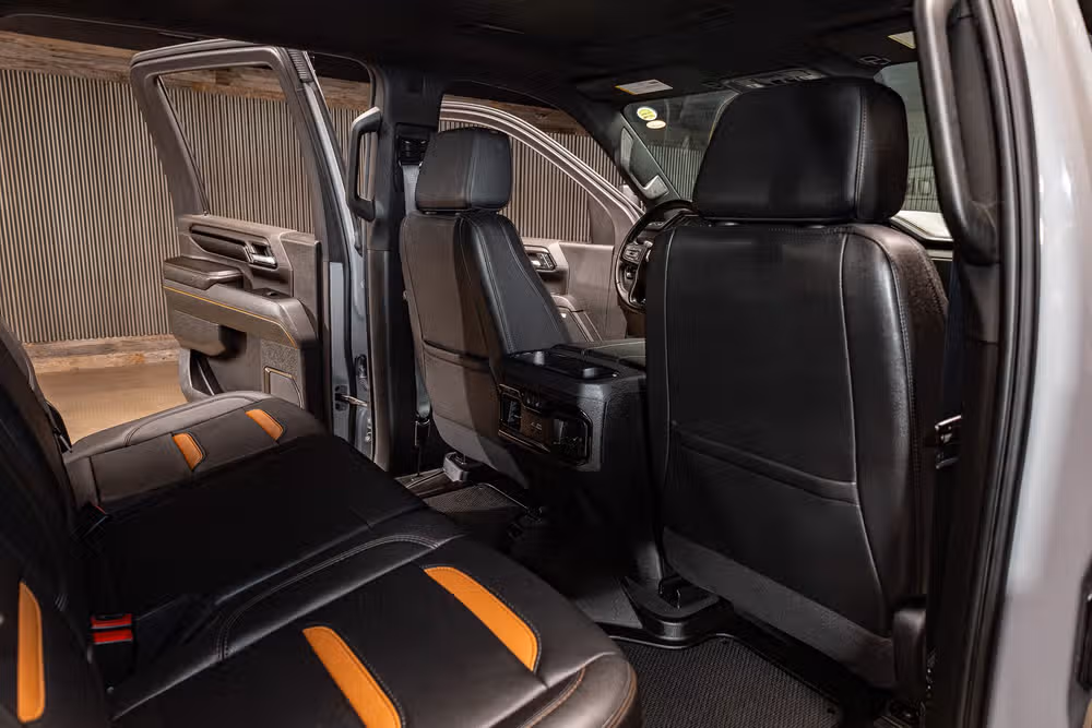2024 GMC Sierra 2500HD AT4 Crew Cab Image 29