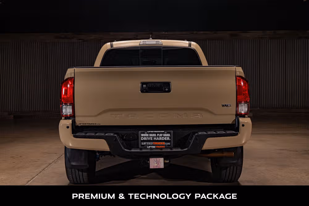 2017 Toyota Tacoma TRD Sport Double Cab Image 7