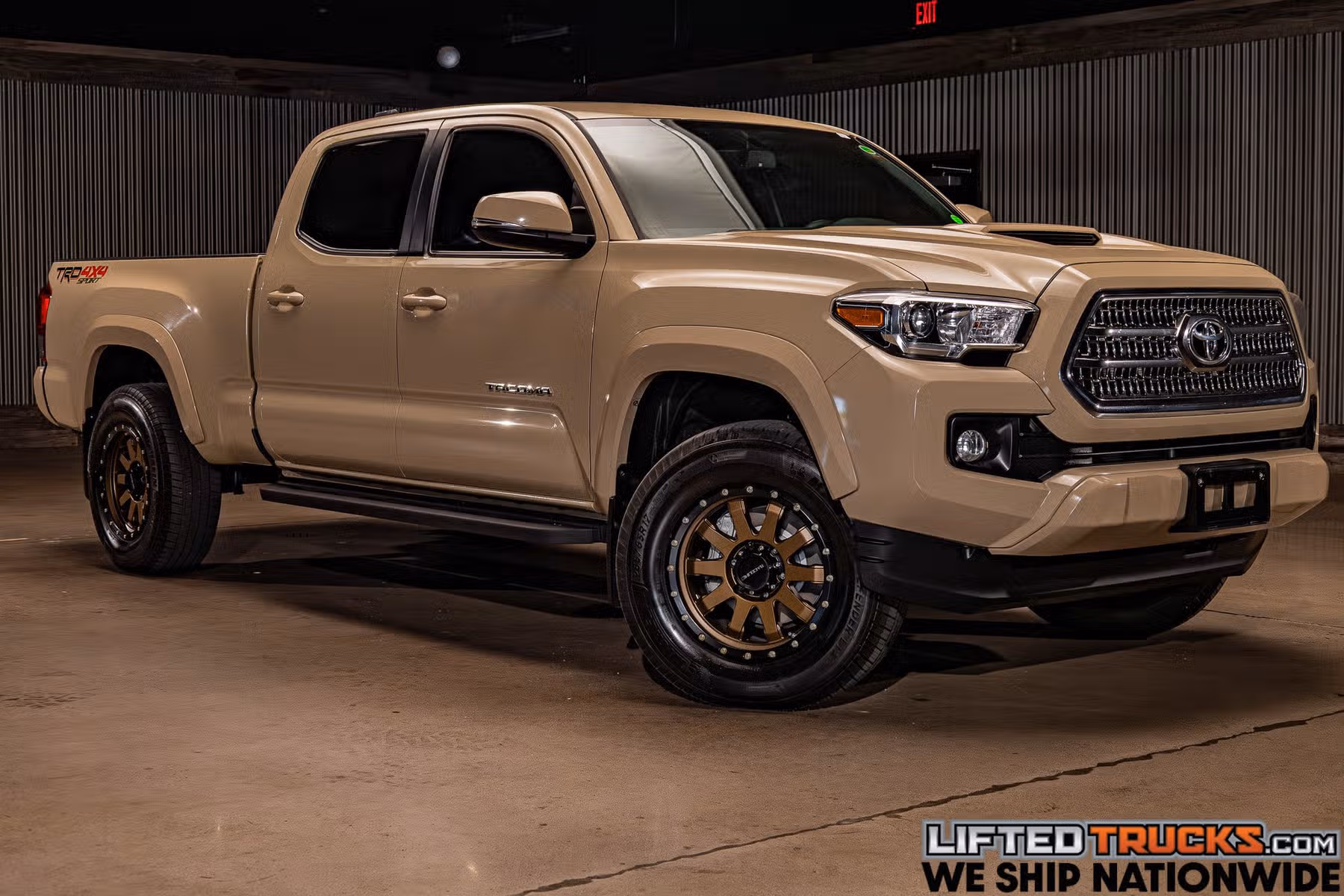 2017 Toyota Tacoma TRD Sport Double Cab Image 1