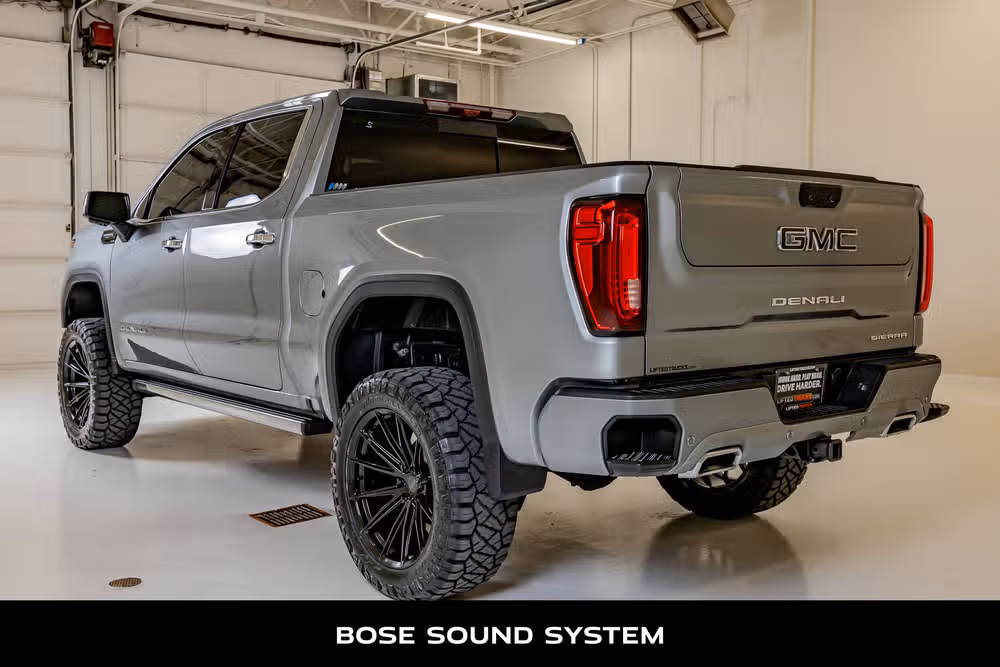 2025 GMC Sierra 1500 Denali Ultimate Crew Cab Image 7